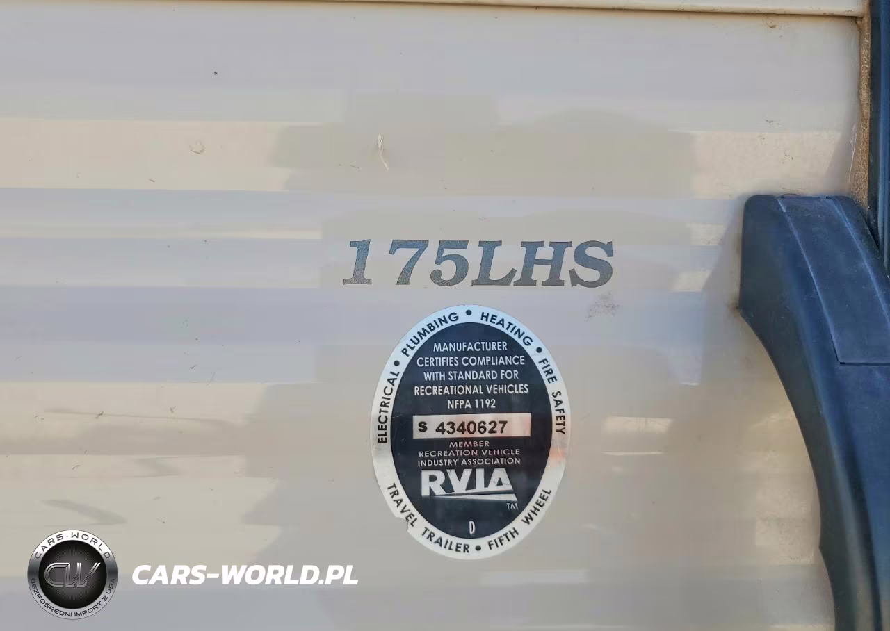 2017 Keystone Hideout Camper VIN:4YDT17510HW204999 - 8