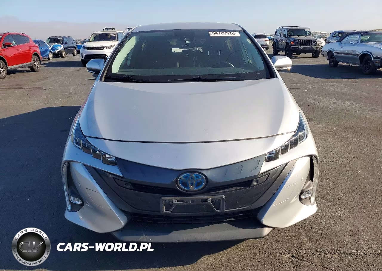 2021 Toyota Prius Prime Limited VIN:JTDKAMFP9M3173568 - 5