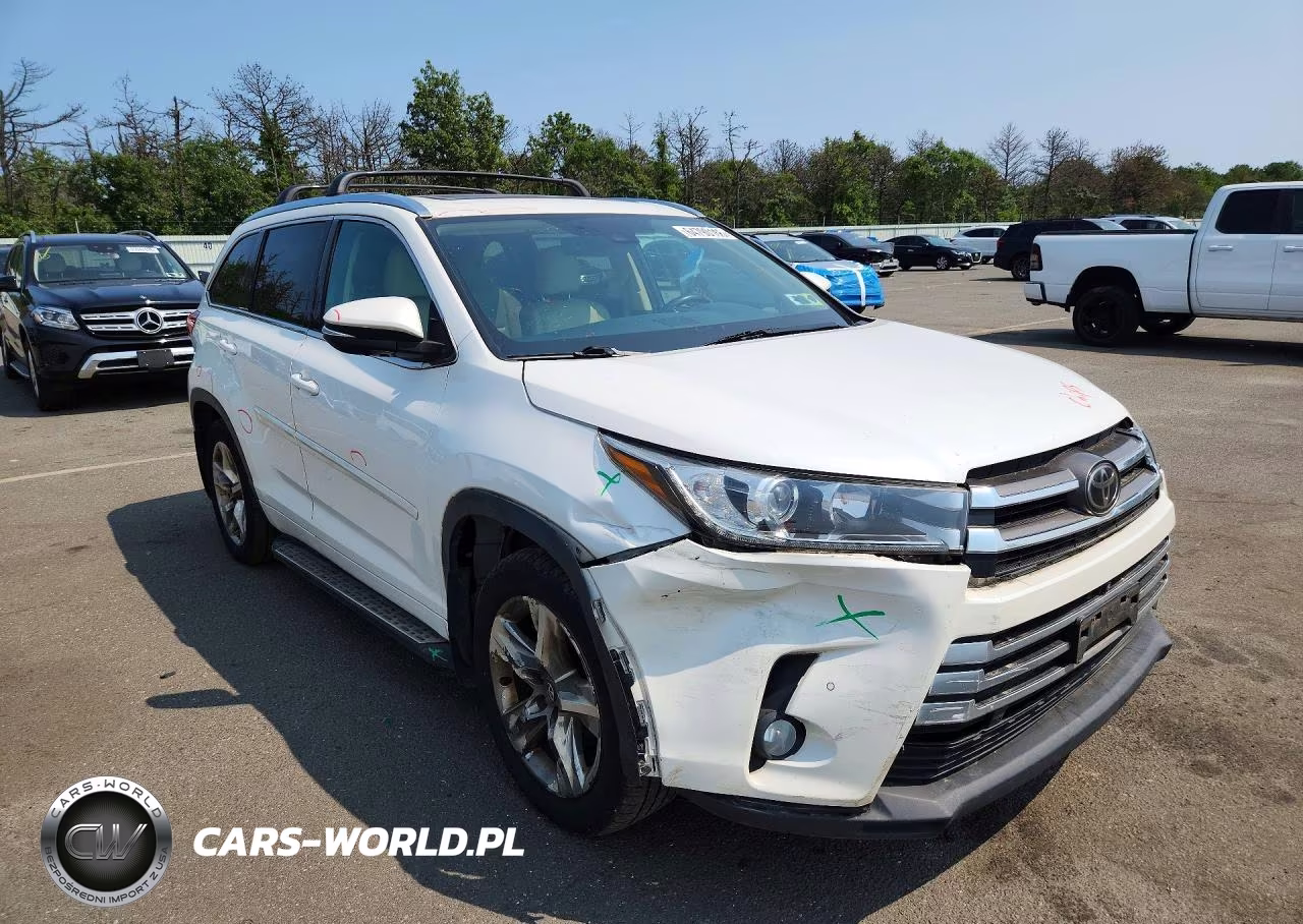 2018 Toyota Highlander Limited Platinum VIN:5TDDZRFH5JS844364 - 4