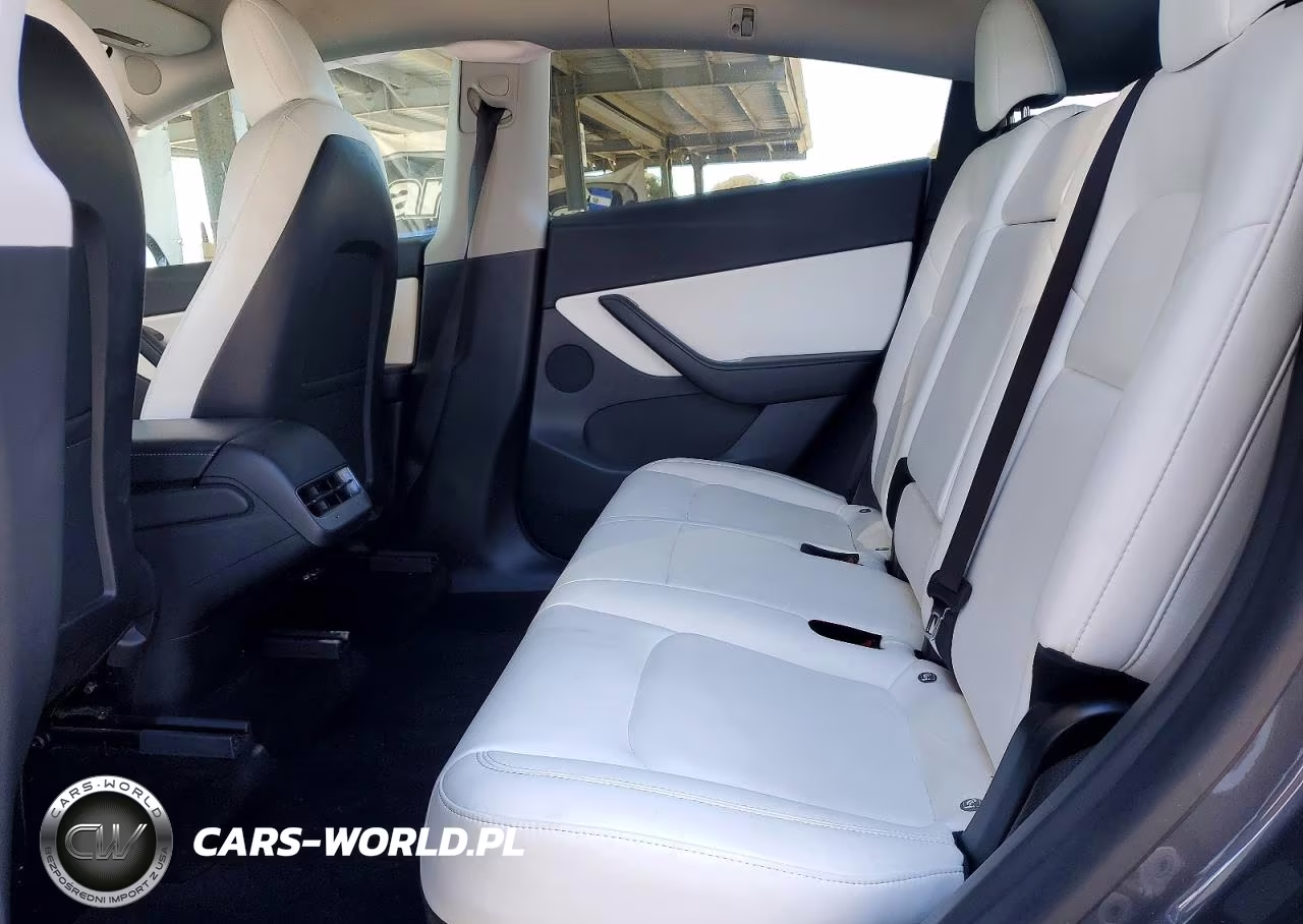 2021 Tesla Model Y VIN:5YJYGDEEXMF064886 - 10