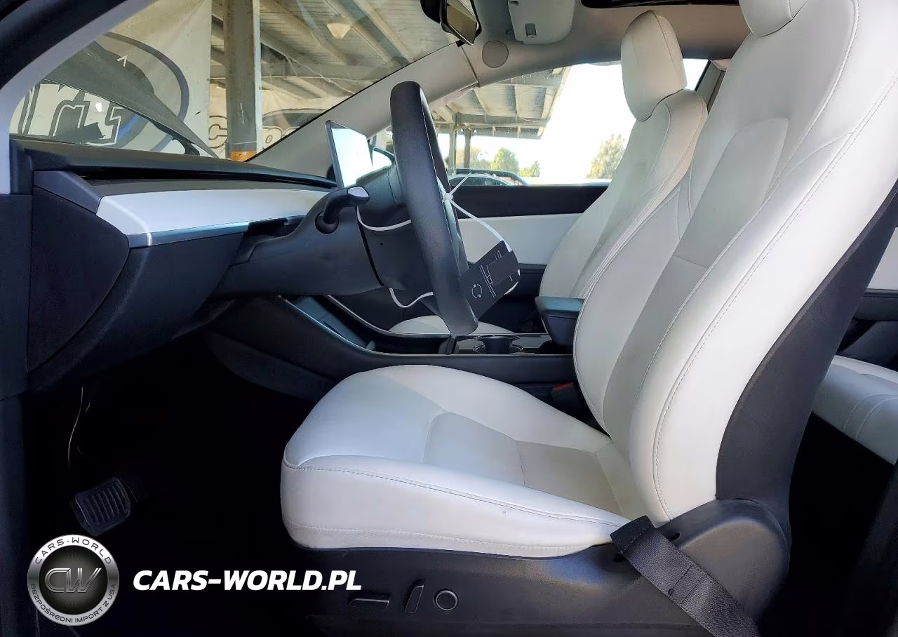 2021 Tesla Model Y VIN:5YJYGDEEXMF064886 - 7