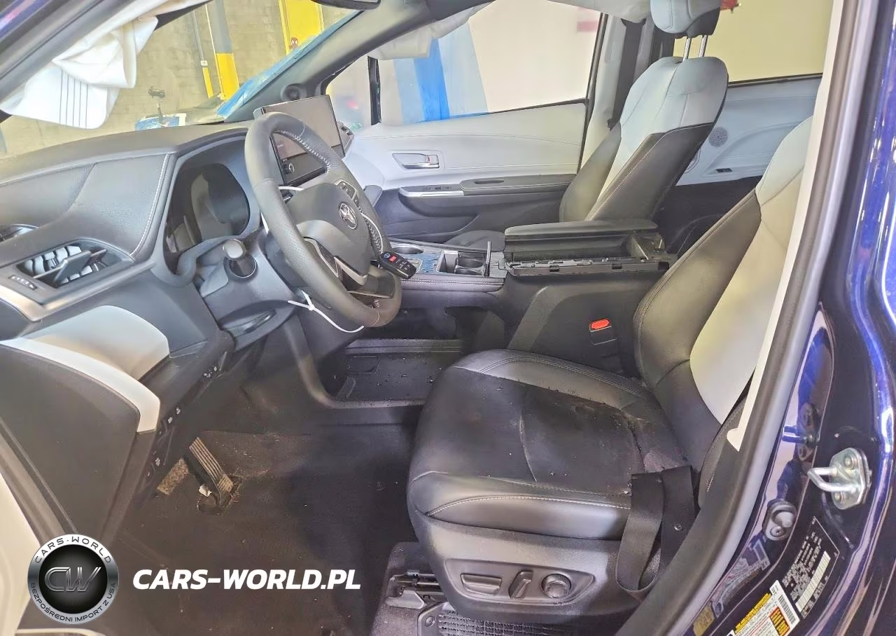 2025 Toyota Sienna Xse VIN:5TDDSKFCXSS223817 - 7