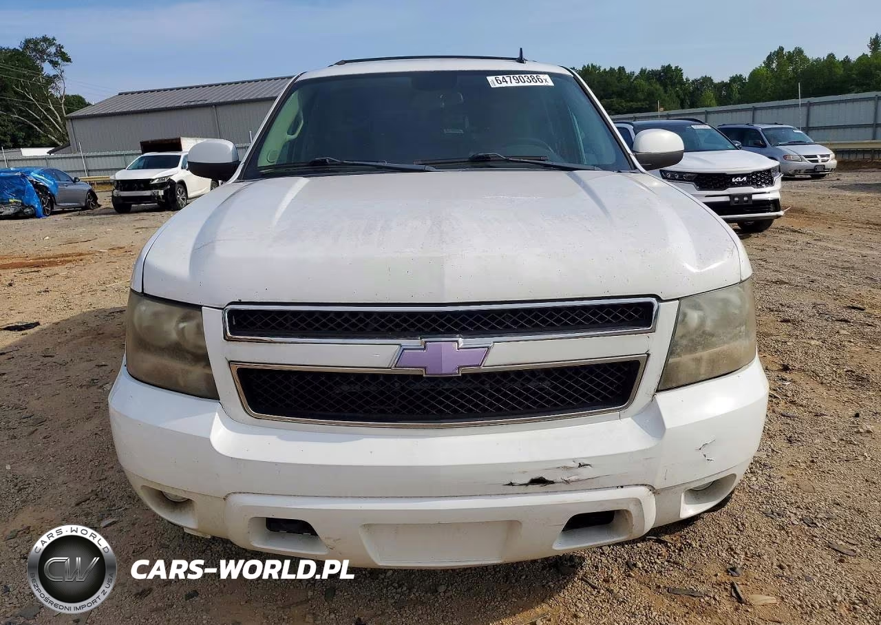 2011 Chevrolet Tahoe K1500 Ls VIN:1GNSKAE0XBR385204 - 5