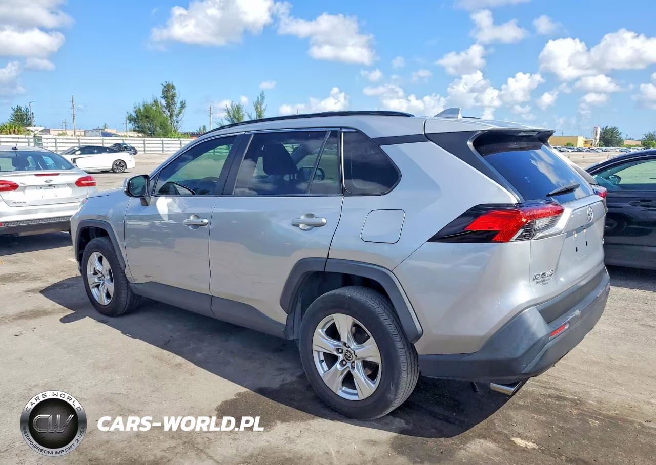 2020 Toyota Rav4 Xle VIN:JTMW1RFV2LJ018500 - 2