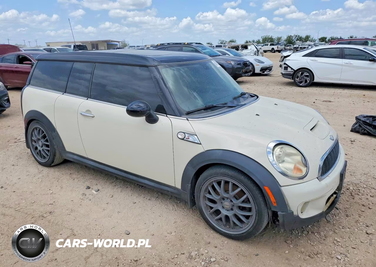 2008 Mini Cooper S Clubman VIN:WMWMM33578TP71366 - 4