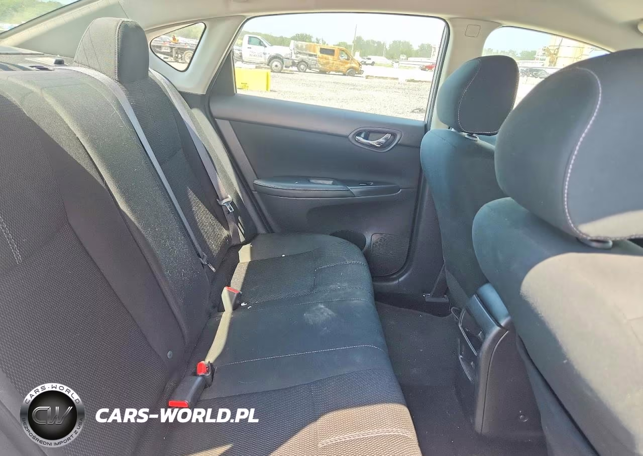 2018 Nissan Sentra S VIN:3N1AB7AP9JY299260 - 10