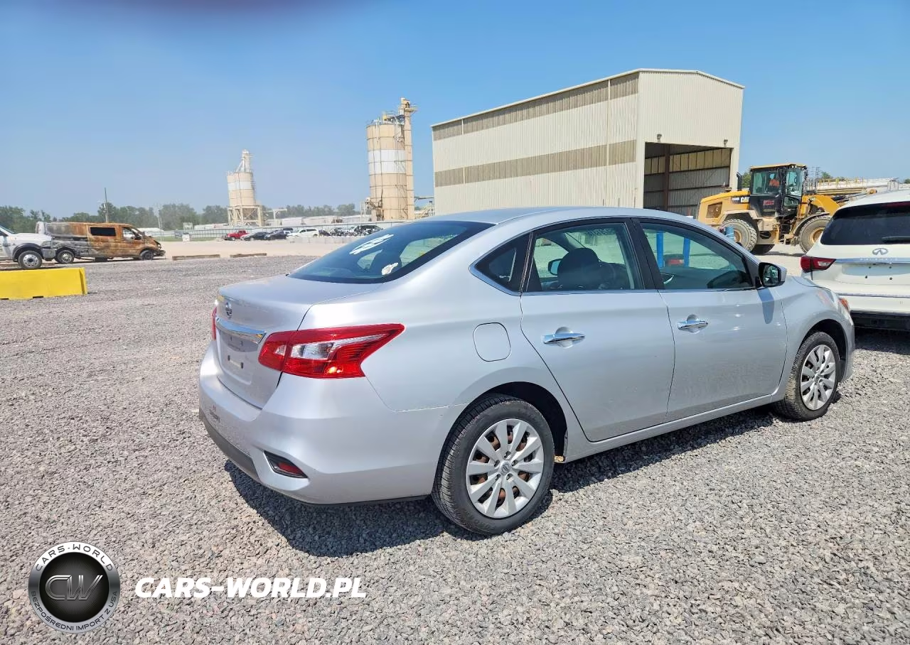 2018 Nissan Sentra S VIN:3N1AB7AP9JY299260 - 3