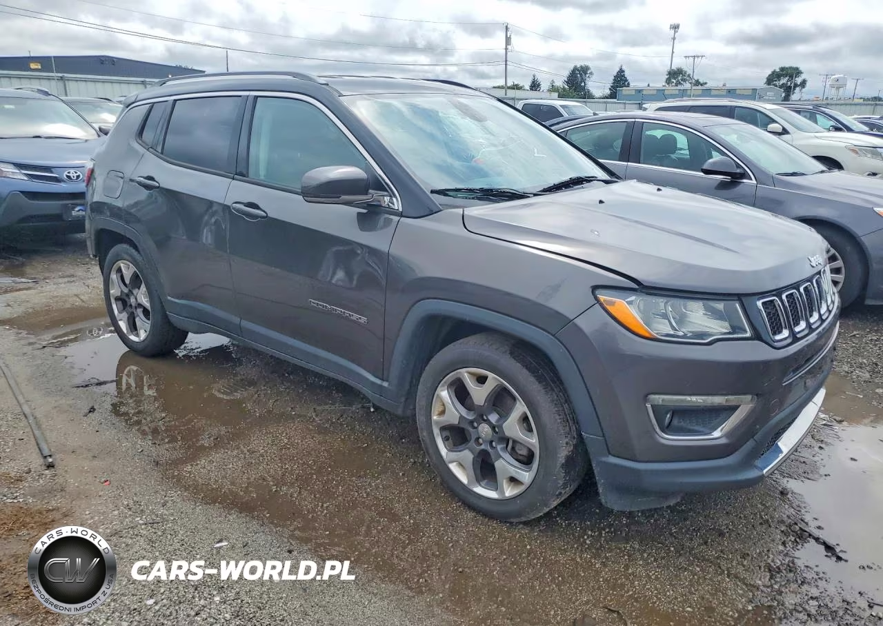 2019 Jeep Compass Limited VIN:3C4NJCCB3KT777750 - 4