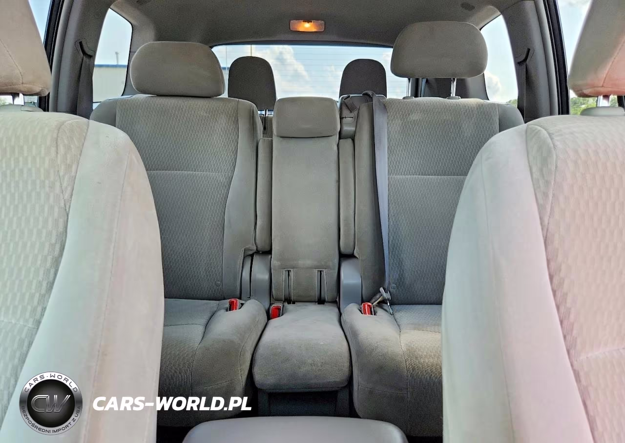 2010 Toyota Highlander Base VIN:5TDZK3EH9AS005889 - 10