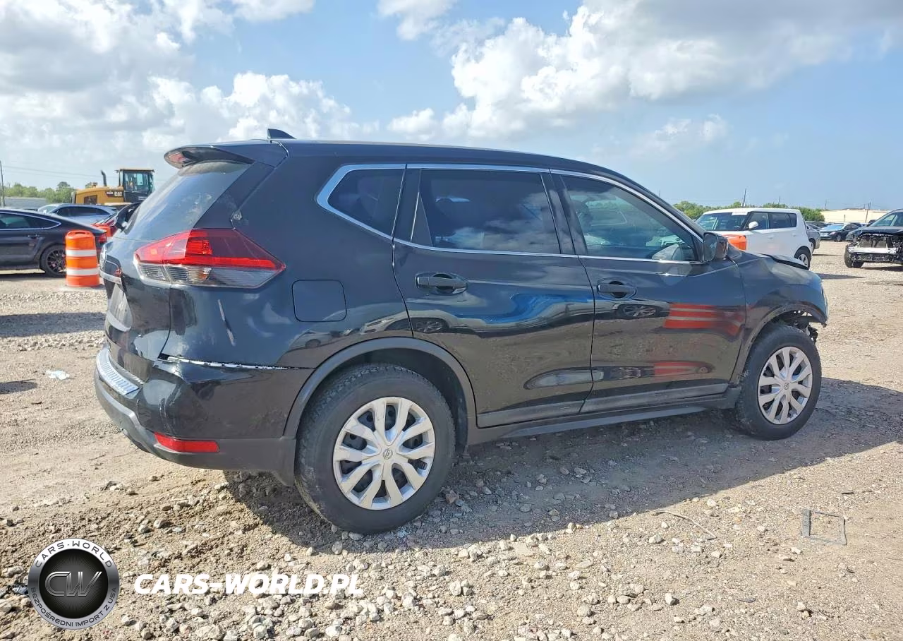 2018 Nissan Rogue S VIN:5N1AT2MT3JC725373 - 3