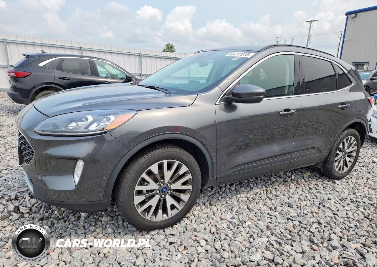 2020 Ford Escape Titanium – zdjęcie 1 z 12