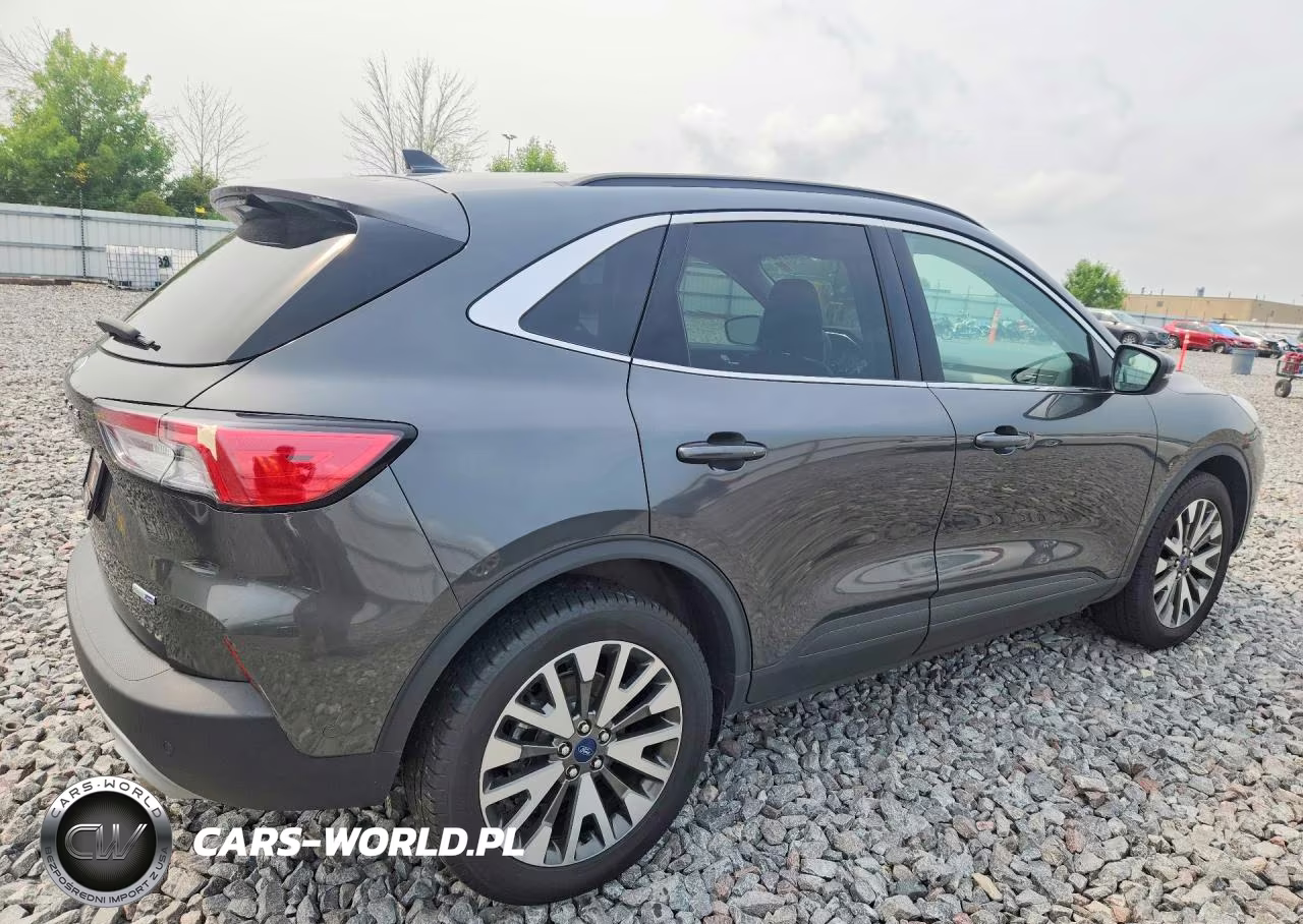 2020 Ford Escape Titanium VIN:1FMCU9J96LUA14951 - 3