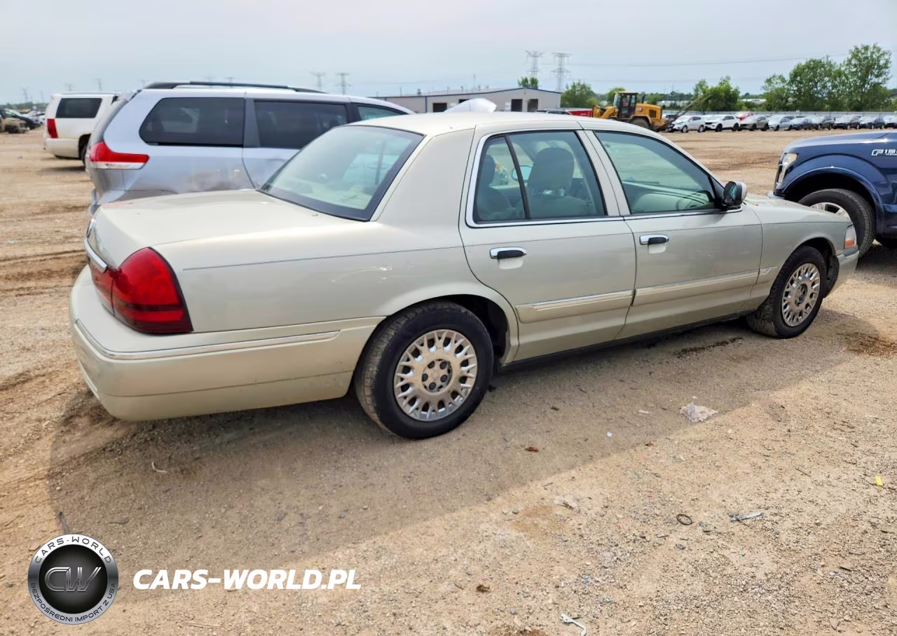 2004 Mercury Grand Marquis Gs VIN:2MEFM74W94X645645 - 3