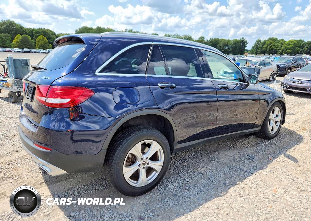 2017 Mercedes-Benz Glc 300 4Matic VIN:WDC0G4KB2HF221295 - 3