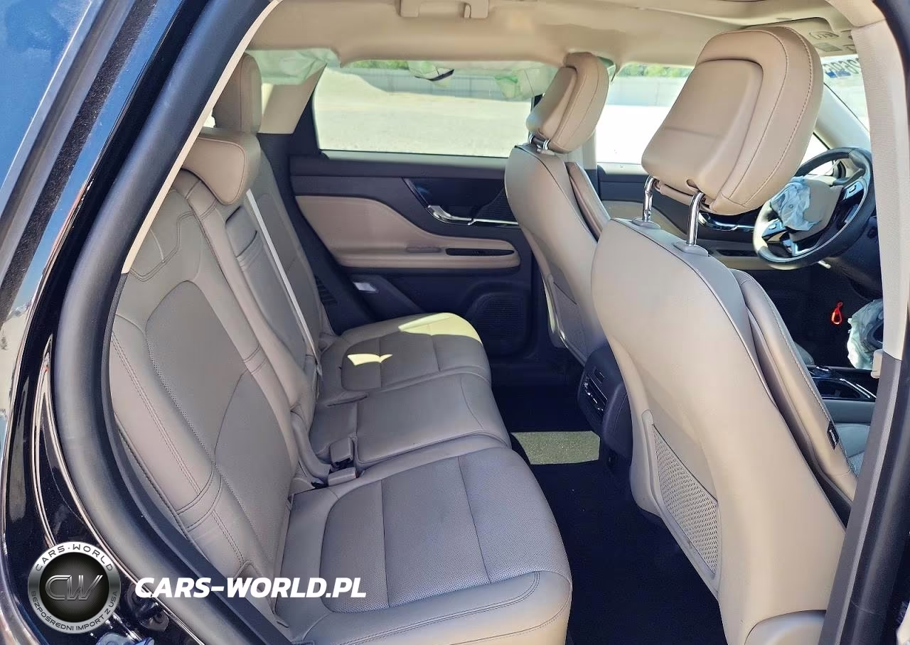 2020 Lincoln Corsair VIN:5LMCJ1C90LUL15820 - 10