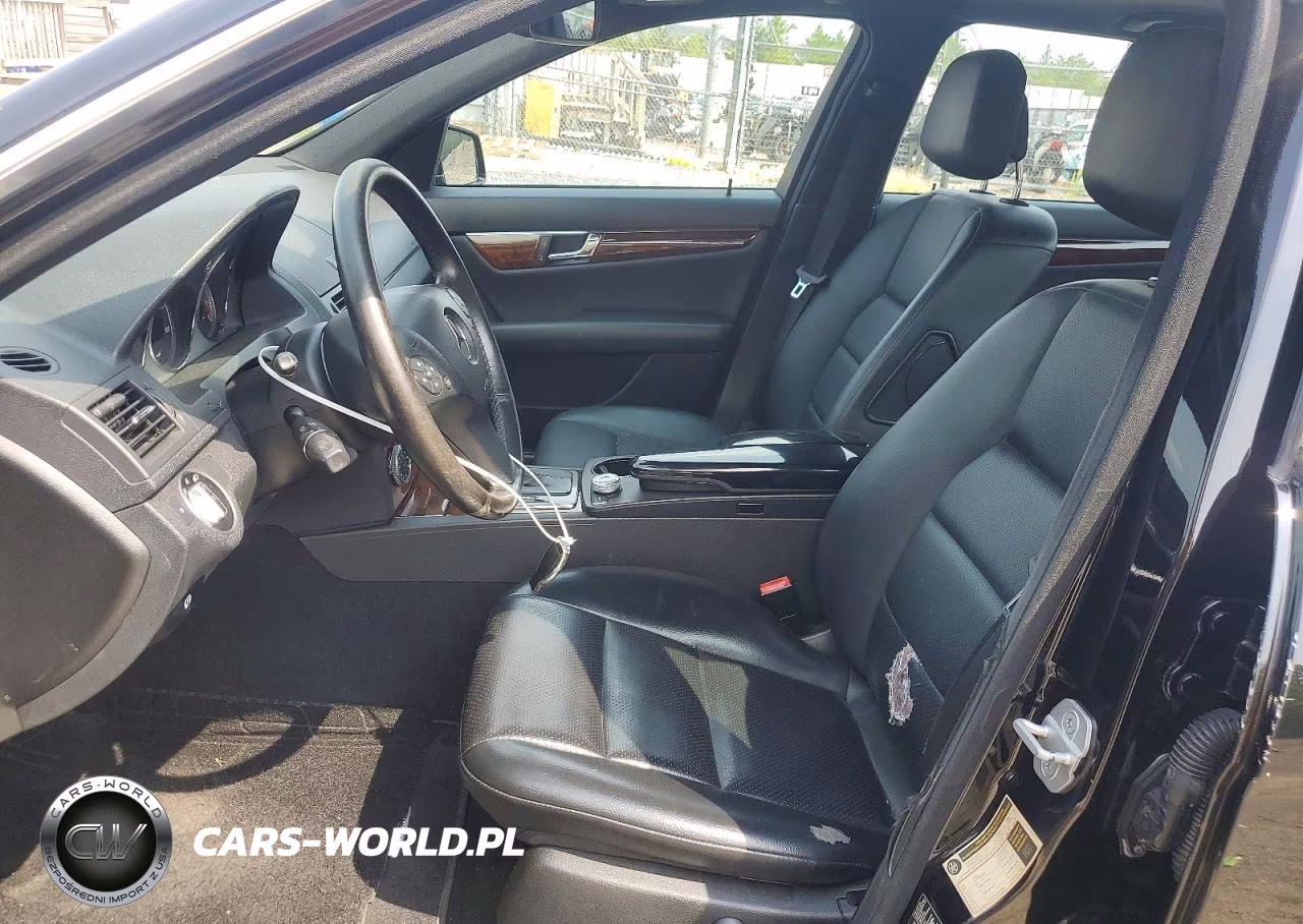 2011 Mercedes-Benz C 300 4Matic VIN:WDDGF8BB6BR175982 - 7