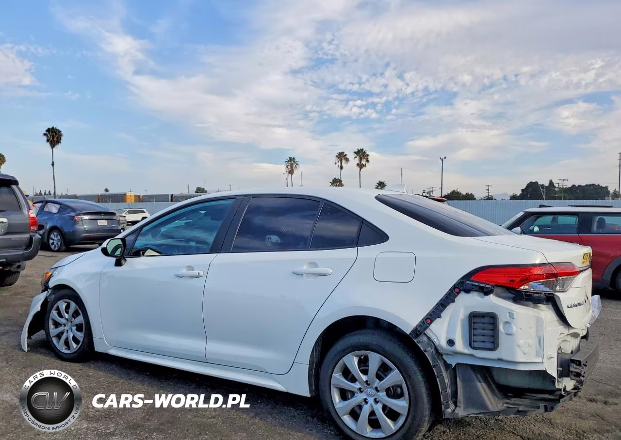 2020 Toyota Corolla Le VIN:5YFEPRAE7LP016559 - 2