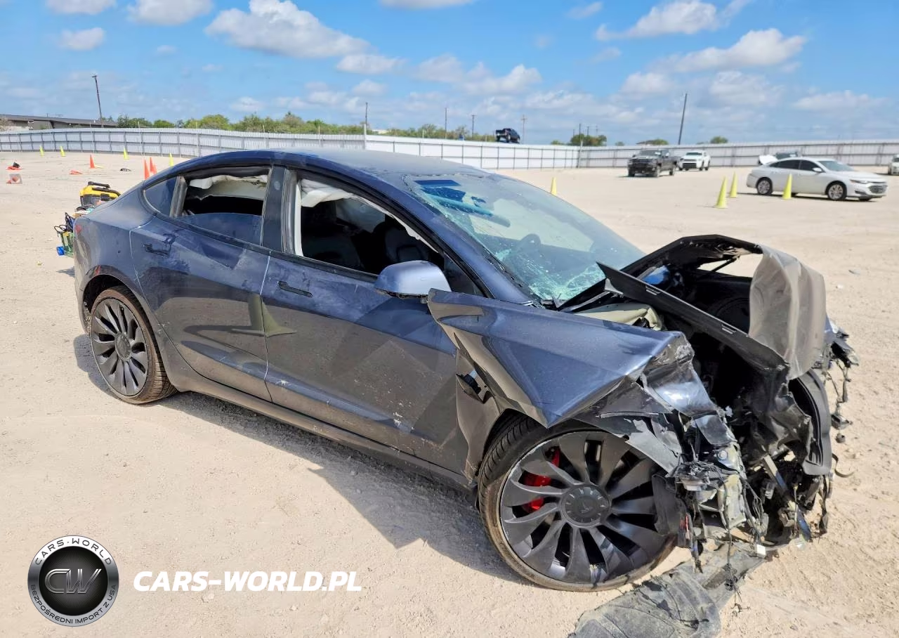2022 Tesla Model 3 VIN:5YJ3E1EC8NF119947 - 4