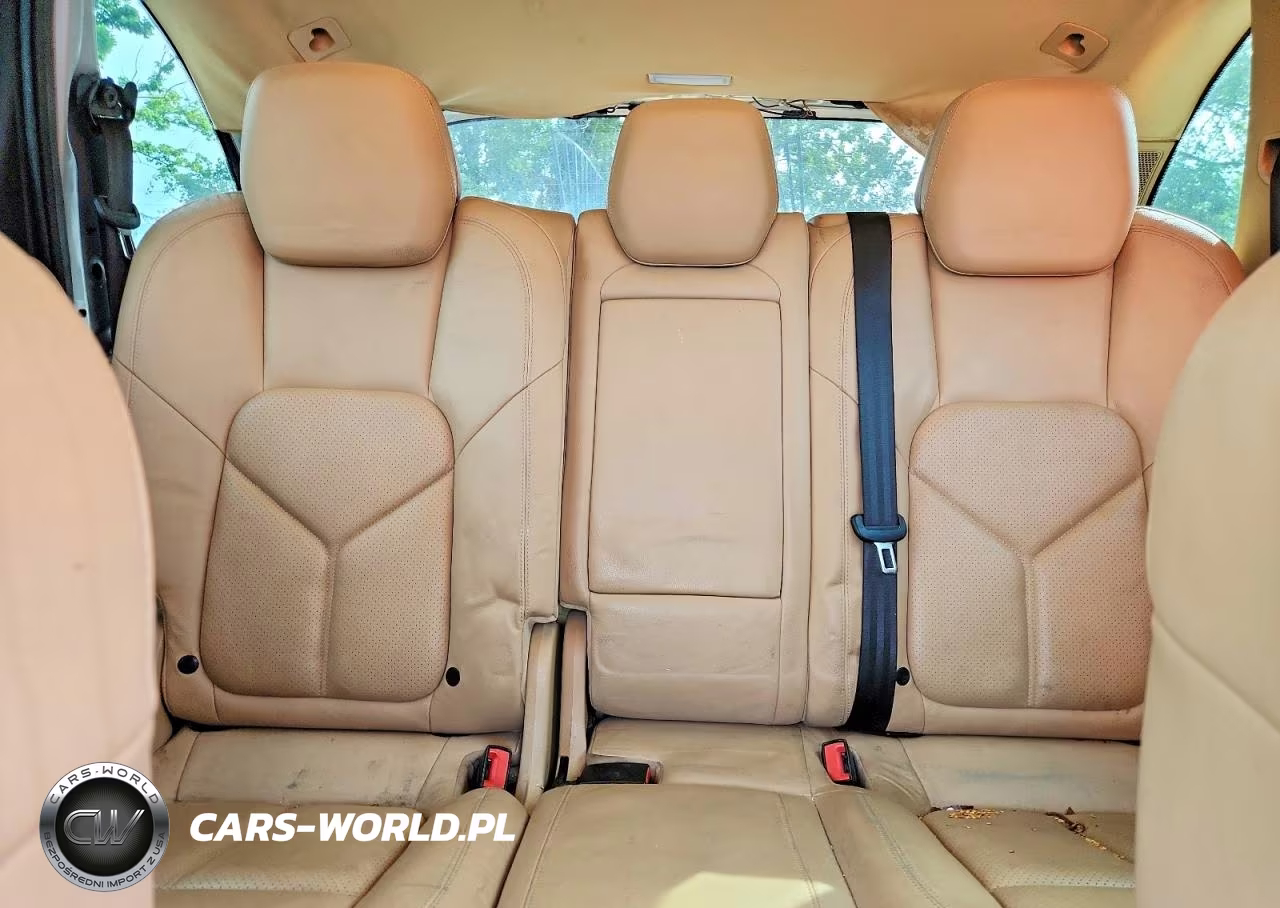 2012 Porsche Cayenne VIN:WP1AA2A2XCLA07214 - 10