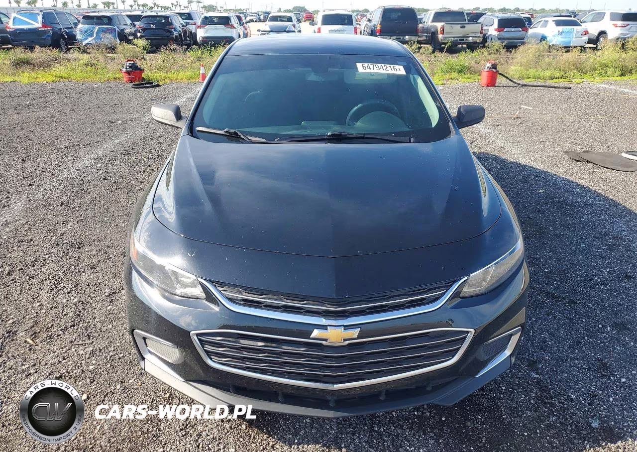2017 Chevrolet Malibu Ls VIN:1G1ZB5ST0HF135695 - 5