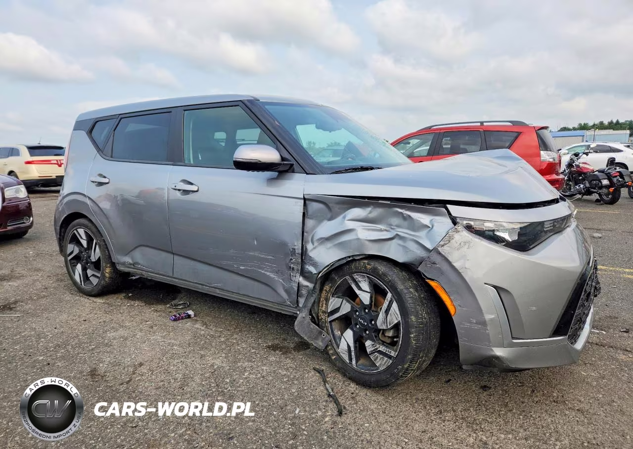 2023 Kia Soul Gt Line VIN:KNDJ53AUXP7869070 - 4