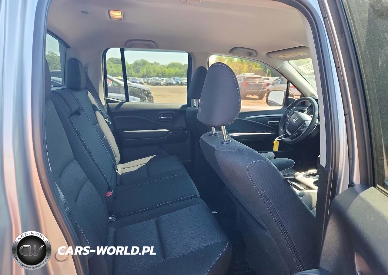2018 Honda Ridgeline Sport VIN:5FPYK3F1XJB006686 - 10