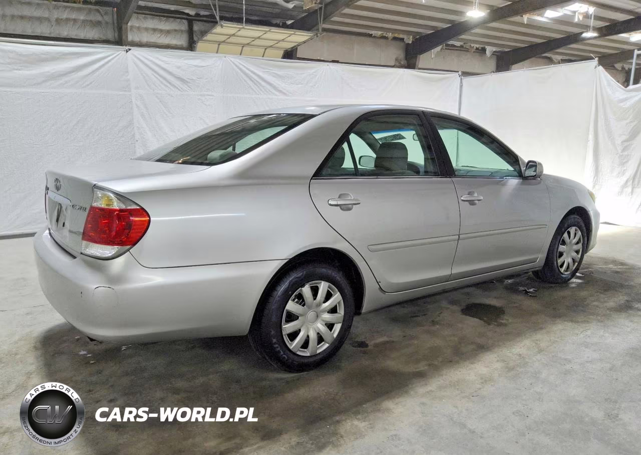 2006 Toyota Camry Le VIN:4T1BE32K76U133863 - 3