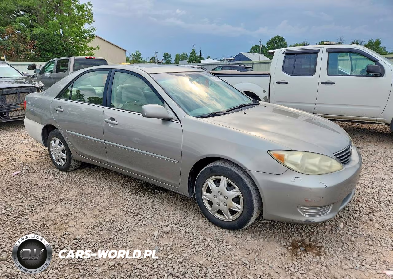 2005 Toyota Camry Le VIN:4T1BE32K65U525845 - 4