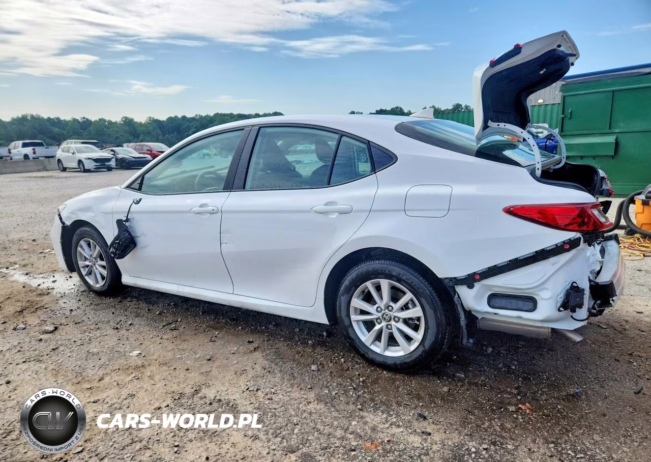2026 Toyota Camry Le VIN:4T1DAACK7TU701032 - 2