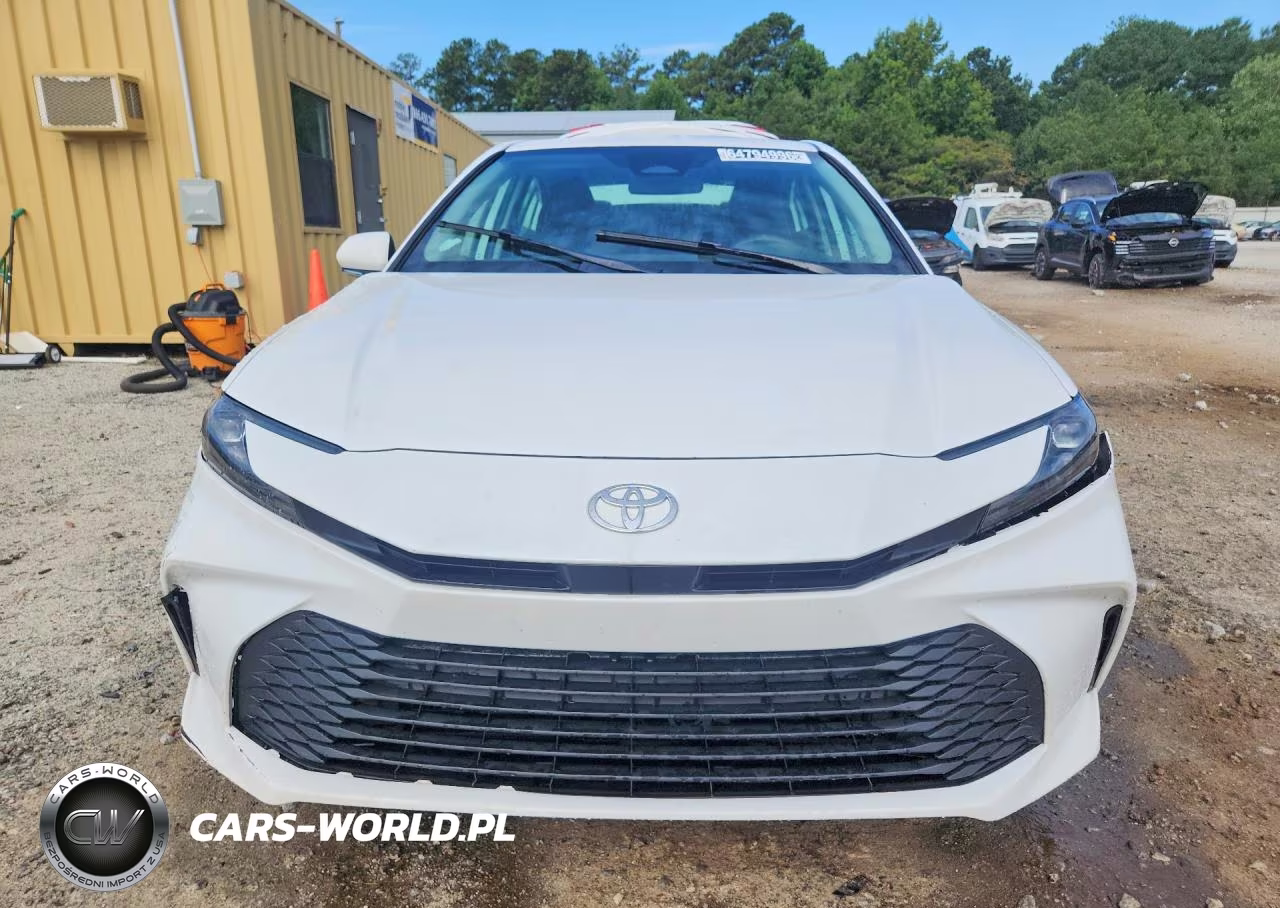 2026 Toyota Camry Le VIN:4T1DAACK7TU701032 - 5