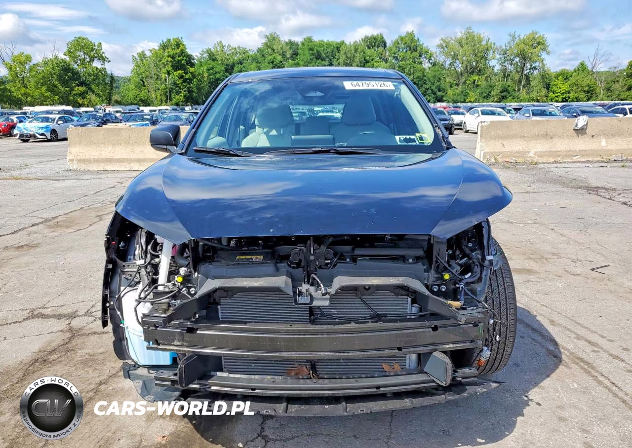 2025 Toyota Corolla Cross L VIN:7MUAAABG1SV130795 - 5