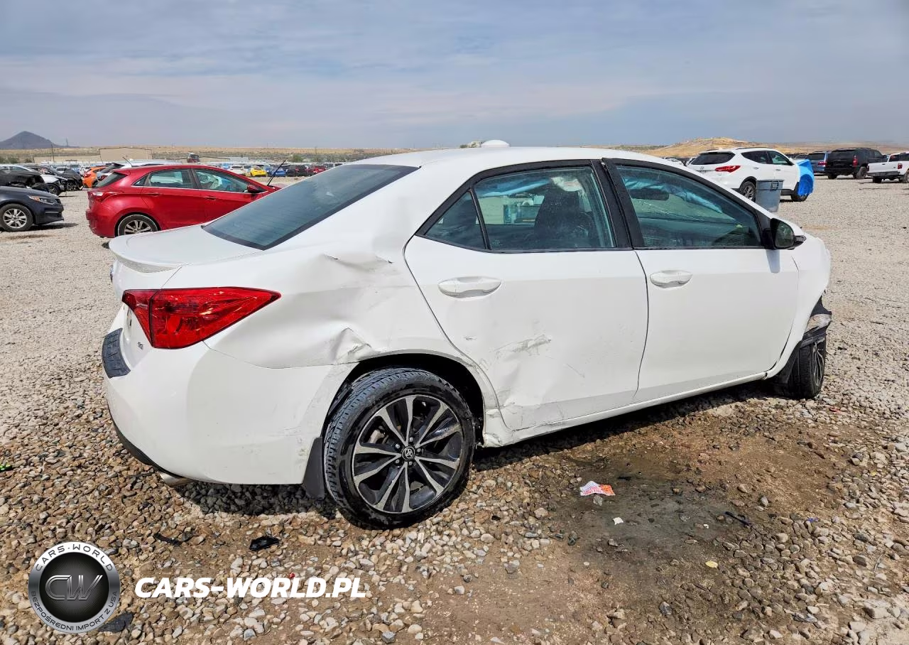2019 Toyota Corolla Se VIN:5YFBURHE5KP883541 - 3