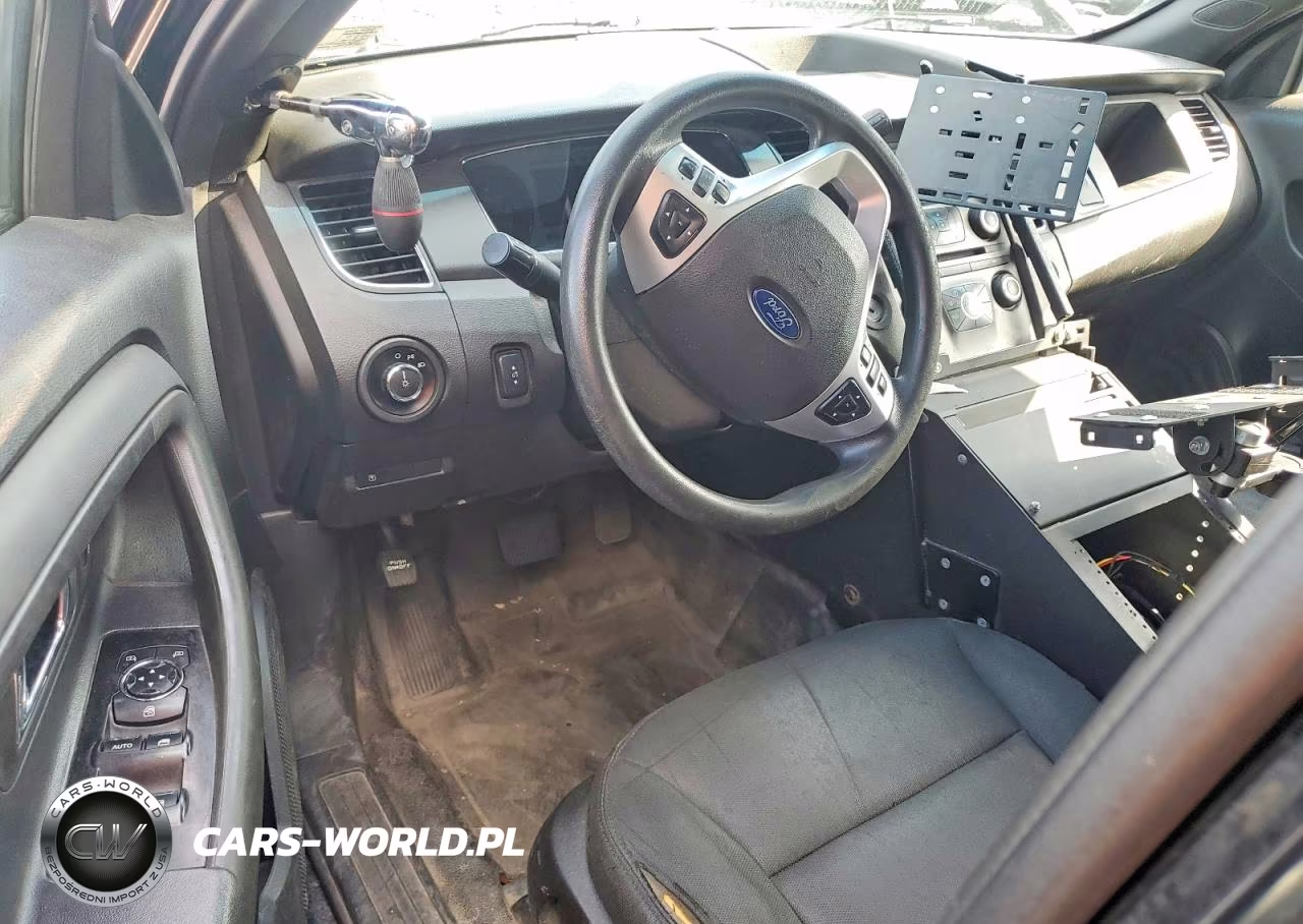 2018 Ford Taurus Police Interceptor VIN:1FAHP2MK5JG133616 - 8