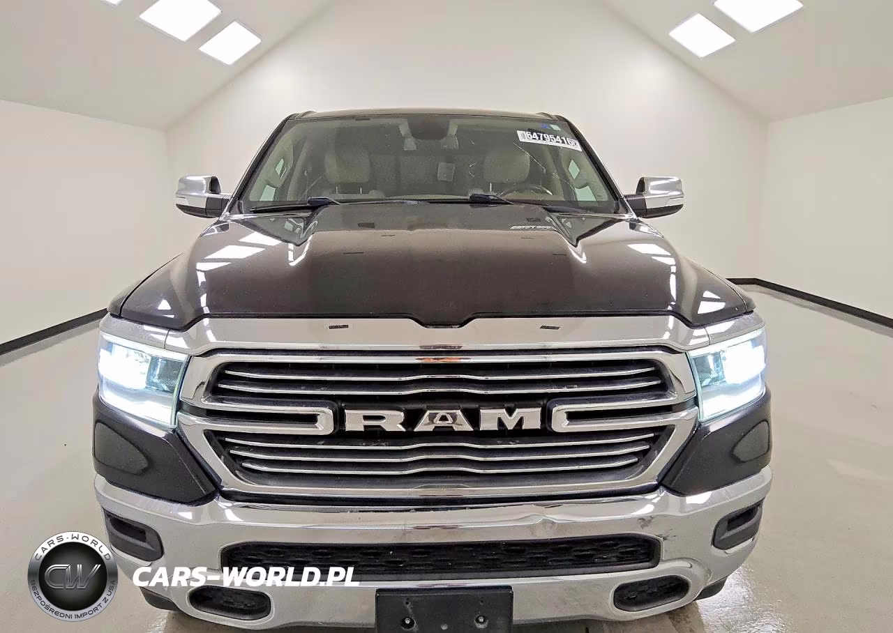 2019 Ram 1500 Laramie VIN:1C6RREJT8KN526666 - 5