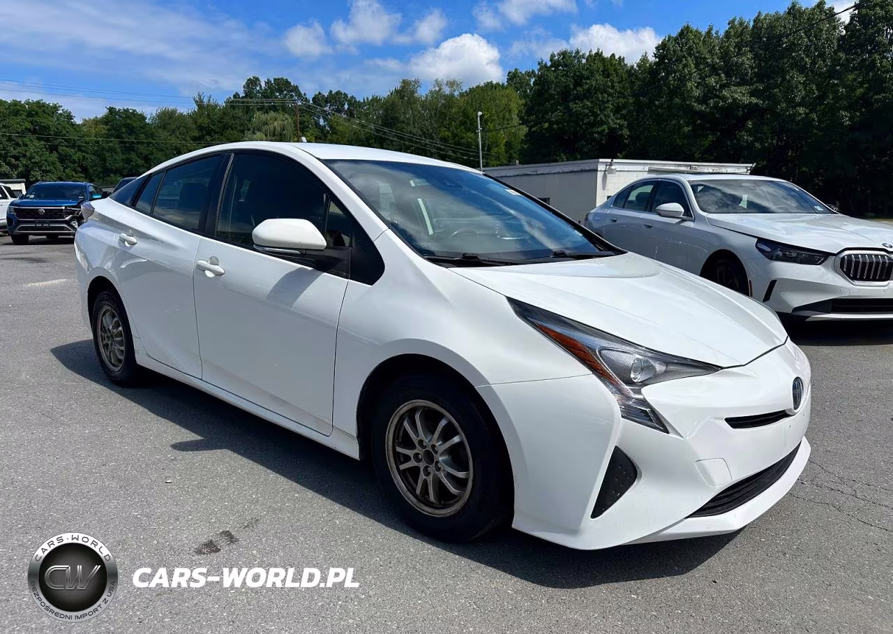 2018 Toyota Prius One VIN:JTDKBRFU9J3060117 - 4