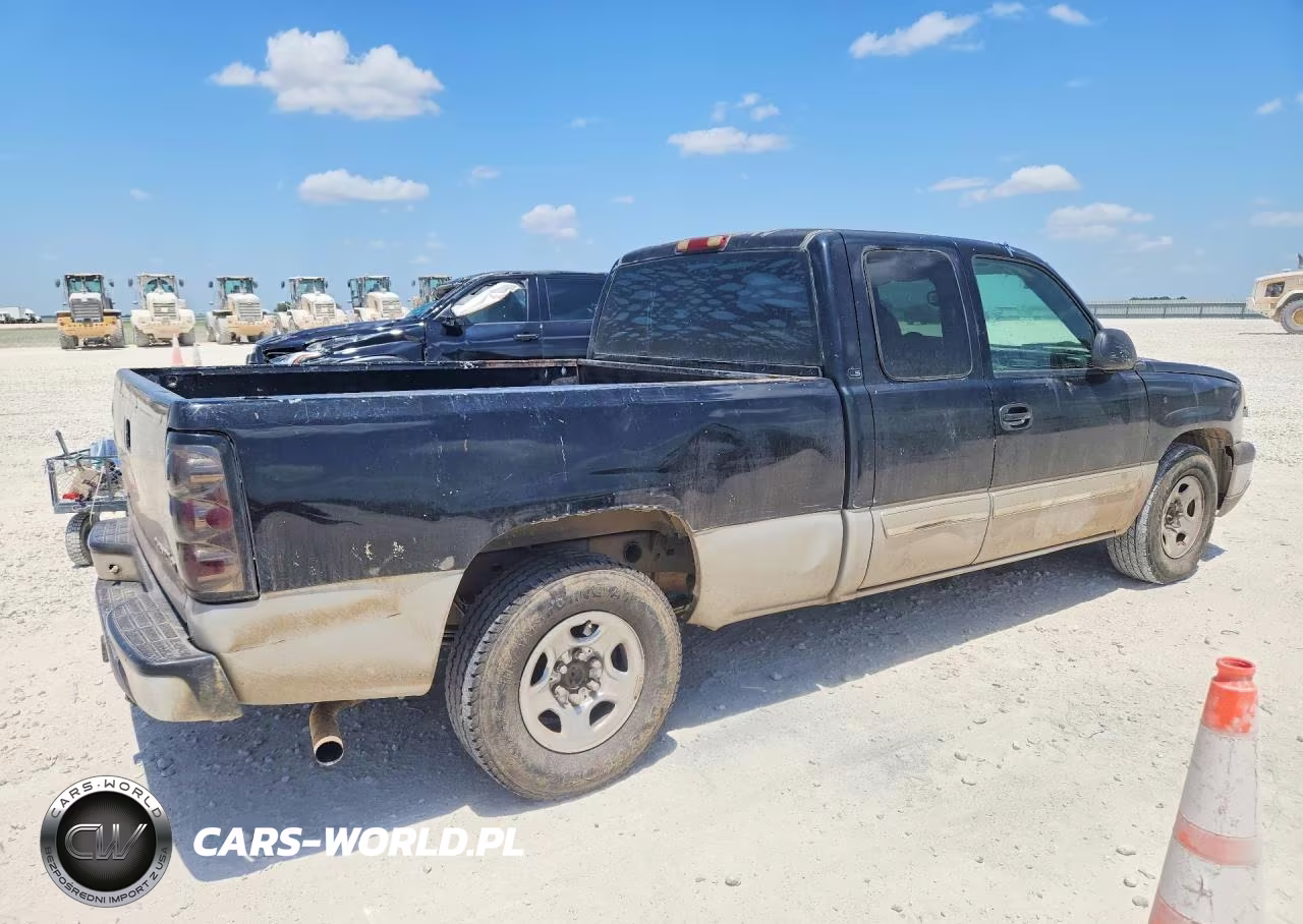 2004 Chevrolet Silverado C1500 VIN:1GCEC19VX4Z213637 - 3