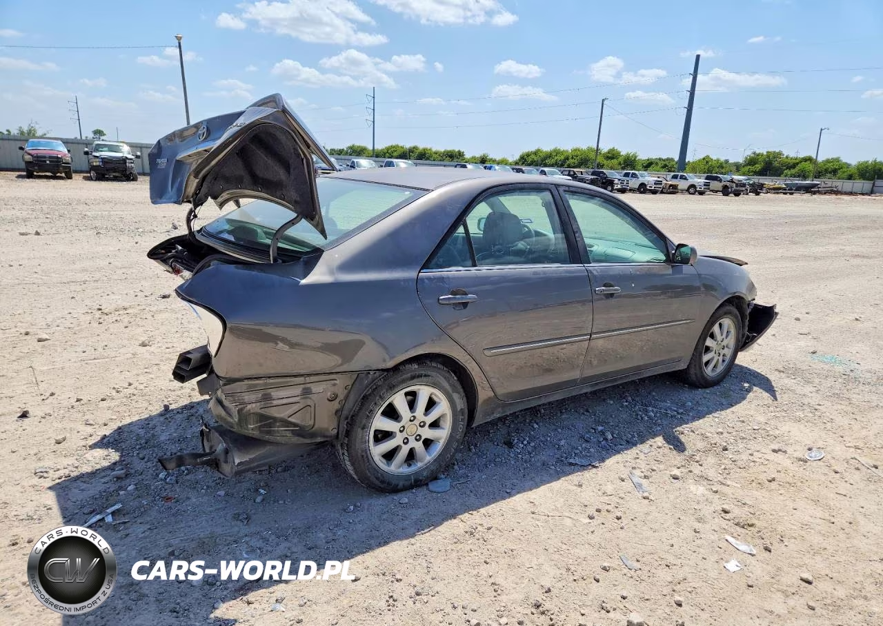 2004 Toyota Camry Xle VIN:4T1BE32K84U892695 - 3