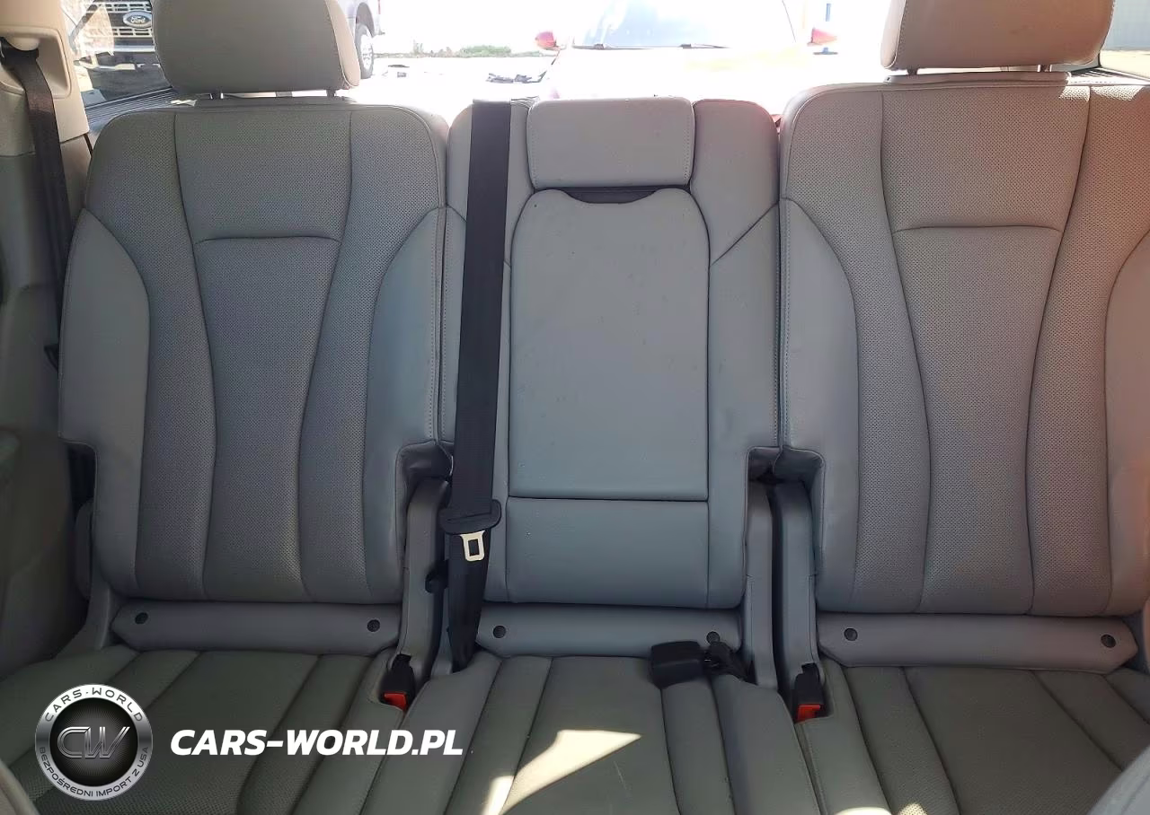 2019 Audi Q7 Prestige VIN:WA1VAAF75KD019520 - 10
