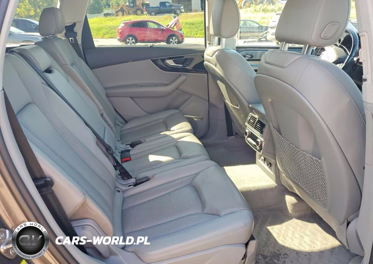 2019 Audi Q7 Prestige VIN:WA1VAAF75KD019520 - 11