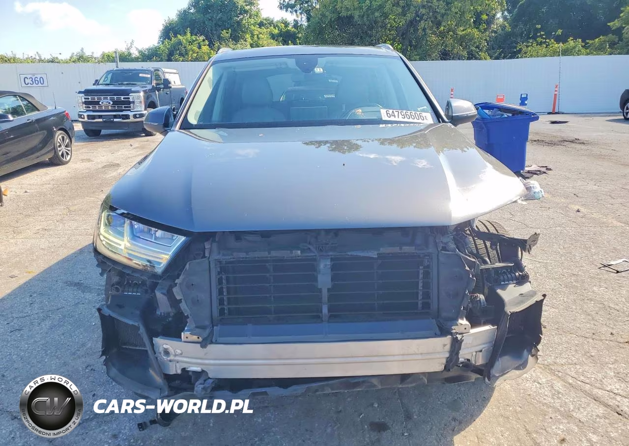 2019 Audi Q7 Prestige VIN:WA1VAAF75KD019520 - 5