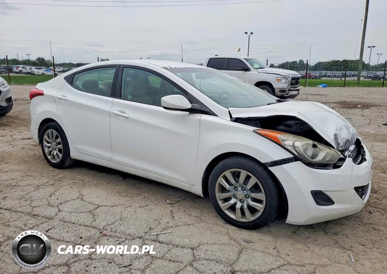 2011 Hyundai Elantra Gls VIN:5NPDH4AE8BH059525 - 4