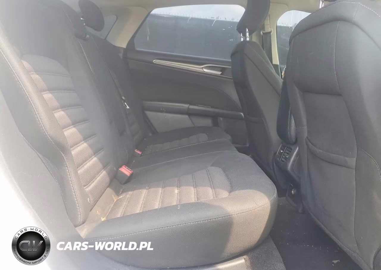 2017 Ford Fusion Se VIN:3FA6P0H79HR120470 - 10