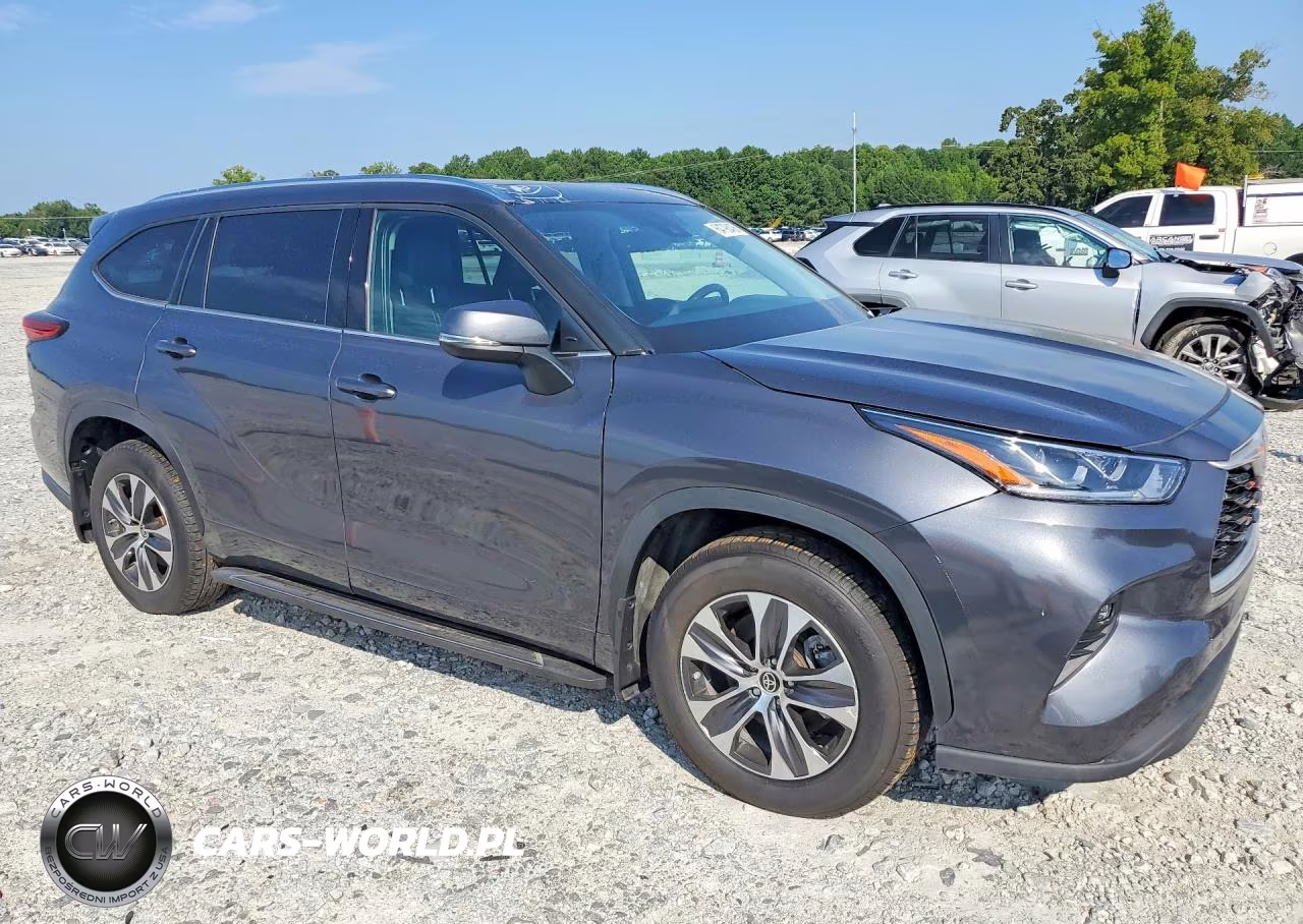 2021 Toyota Highlander Xle VIN:5TDGZRBH8MS528707 - 4