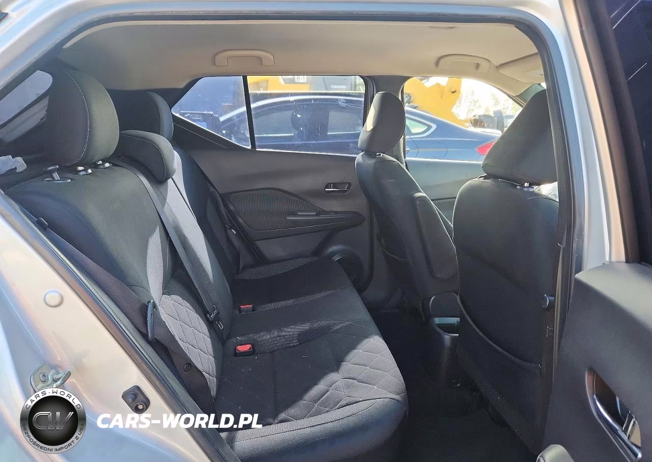 2019 Nissan Kicks Sv VIN:3N1CP5CU8KL519620 - 10