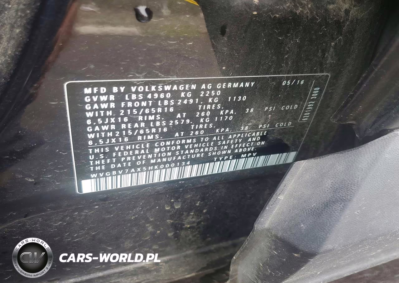 2017 Volkswagen Tiguan S VIN:WVGBV7AX5HK000134 - 13