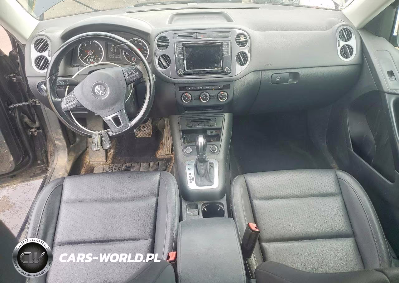 2017 Volkswagen Tiguan S VIN:WVGBV7AX5HK000134 - 8