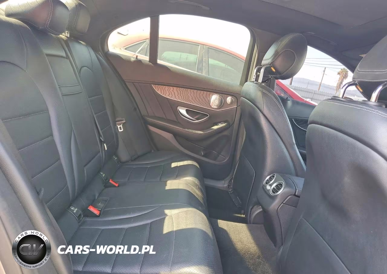 2016 Mercedes-Benz C 300 VIN:55SWF4JB3GU162277 - 10