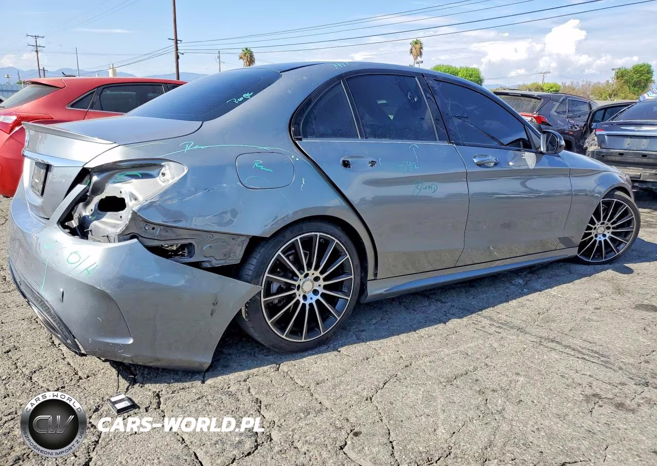 2016 Mercedes-Benz C 300 VIN:55SWF4JB3GU162277 - 3