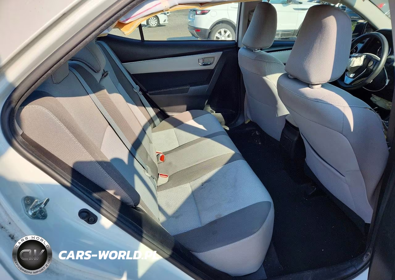 2017 Toyota Corolla Le VIN:5YFBURHE7HP593052 - 10