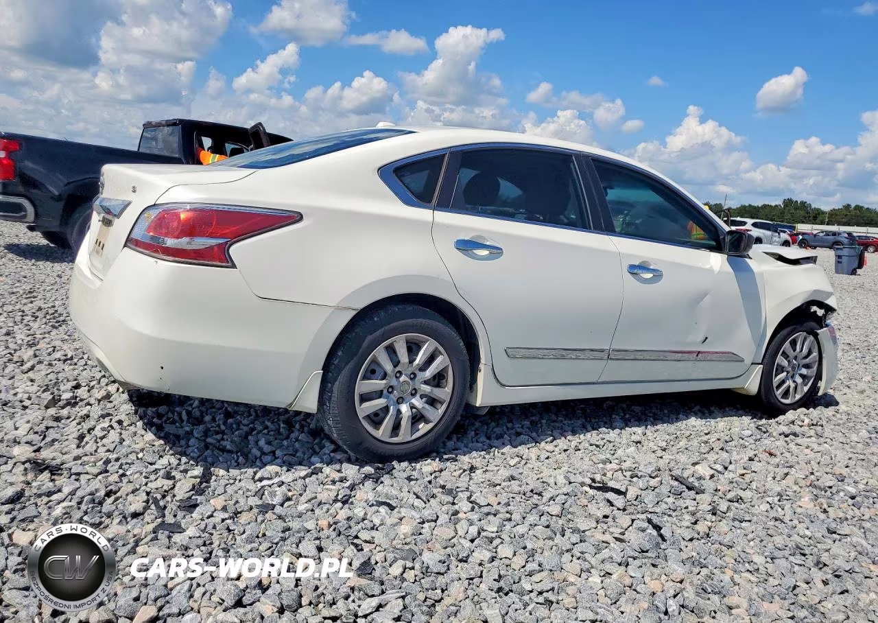 2015 Nissan Altima 2.5 S VIN:1N4AL3AP7FC106791 - 3